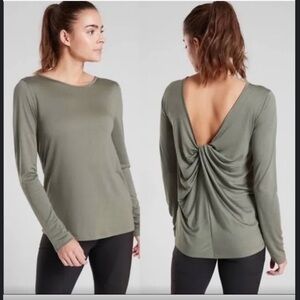 NWOT Athleta Waterfall Front Long Sleeve